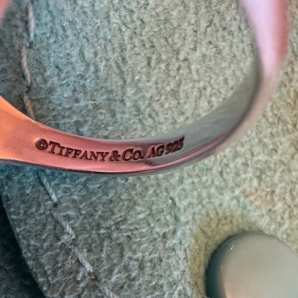 Tiffany & Co. Silver Heart Ring with Blue Pouch - Picture 2 of 9